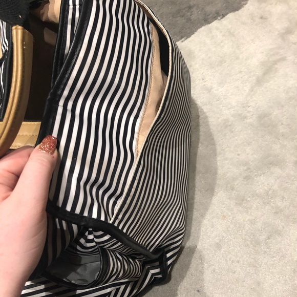 SkipHop Diaper Bag  / Changing Pad Station - Picture 4 of 6